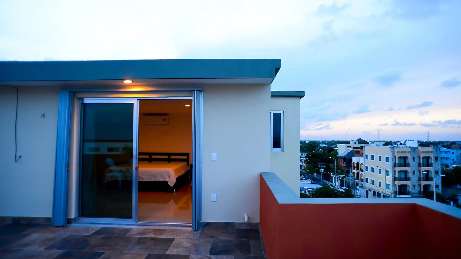 Sunrise 42 Suites Hotel Playa del Carmen
