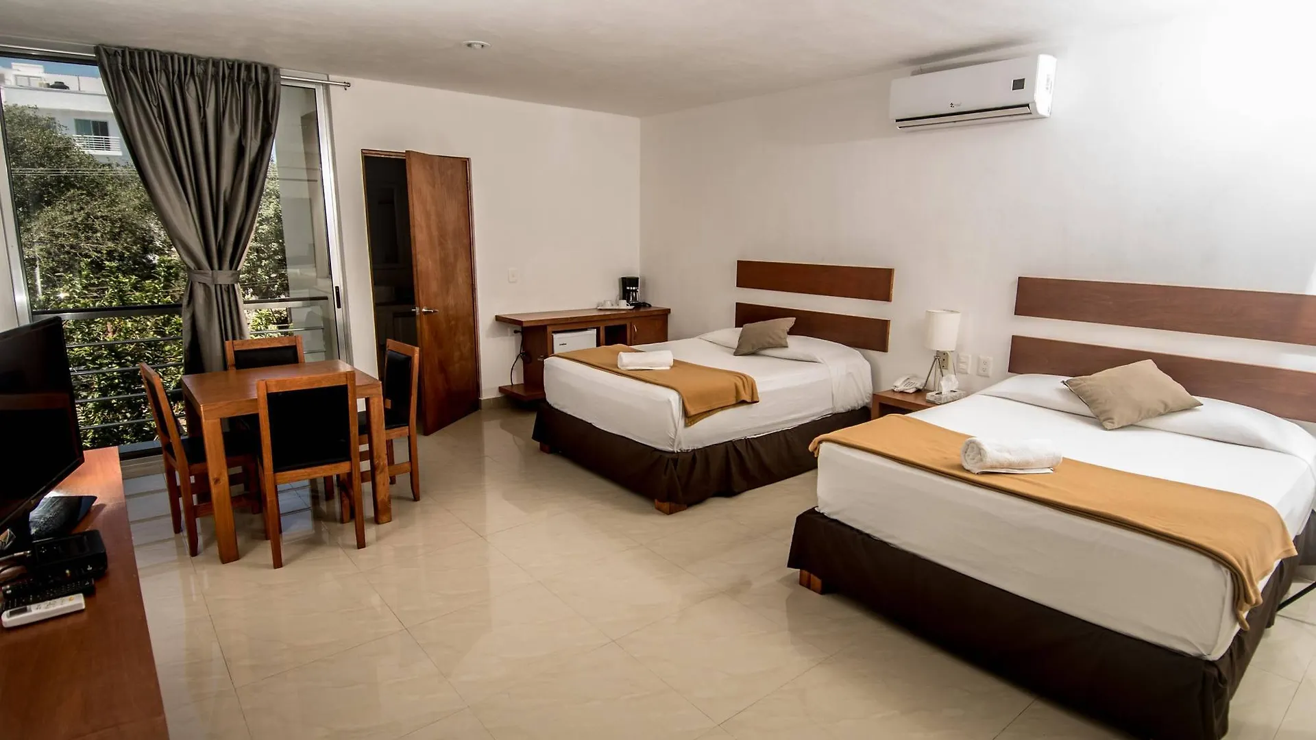 Sunrise 42 Suites Hotel Playa del Carmen 3*,  Mexique