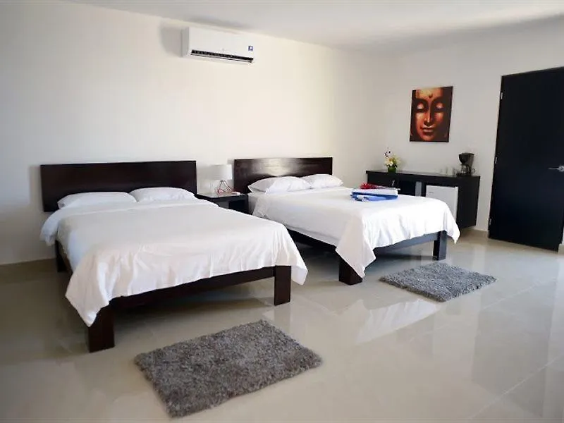 Sunrise 42 Suites Hotel Playa del Carmen 3*,